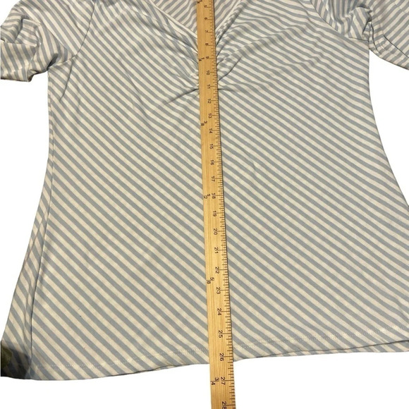 🎀 Baby blue and white striped top 🎀 - Picture 6 of 7